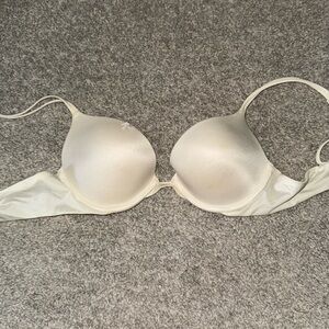 Victoria’s Secret very sexy push-up bra
